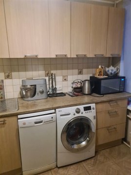 3-к квартира, 2/5 эт., 62м²