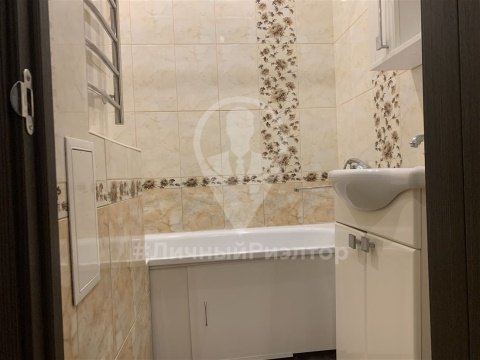 1-к квартира, 8/10 эт., 46м²