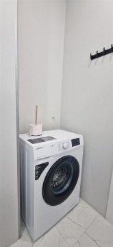 1-к квартира, 3/15 эт., 52м²